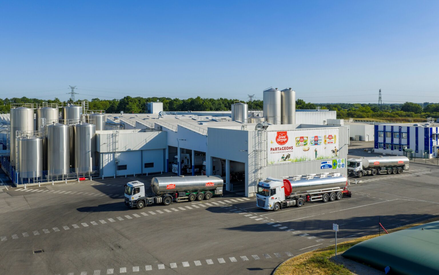 La fusion entre Terrena et Agrial, qui possède les laiteries Eurial, dont celle de Belleville-sur-Vie (Vendée), formerait une nouvelle coopérative de plus de 13 Mds € de chiffre d’affaires. ©Terrena